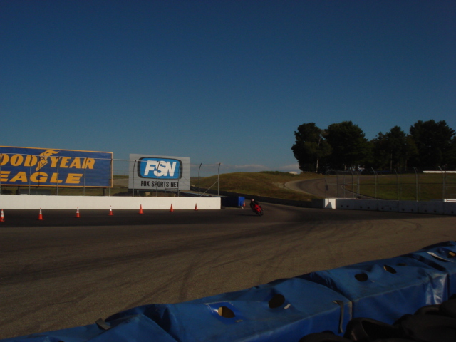 gal/2007 Loudon Track Day/pictures_098.jpg